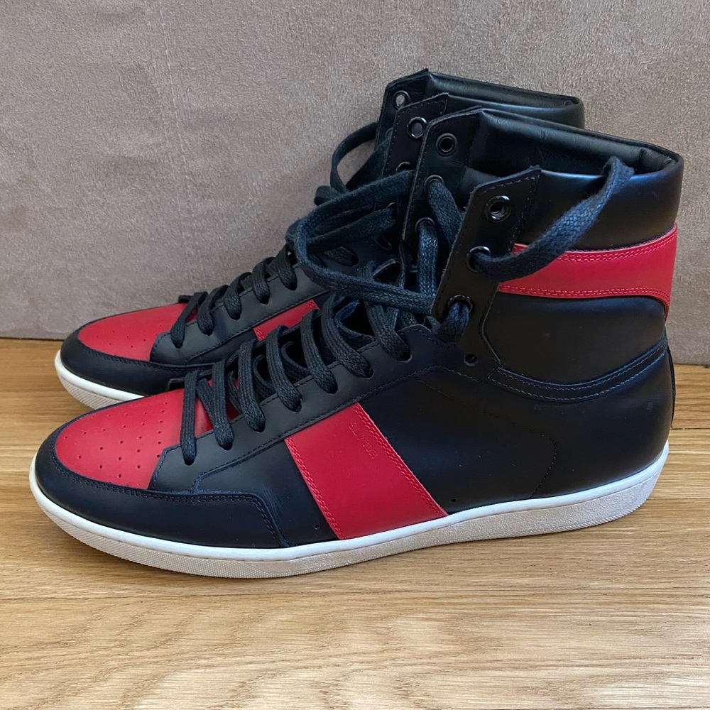Saint Laurent Court Classic Size 43